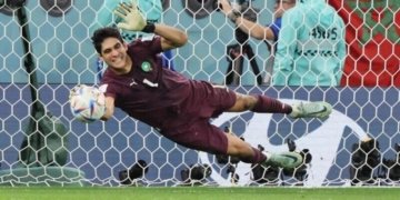 Yassine Bounou:The Art of Goalkeeping