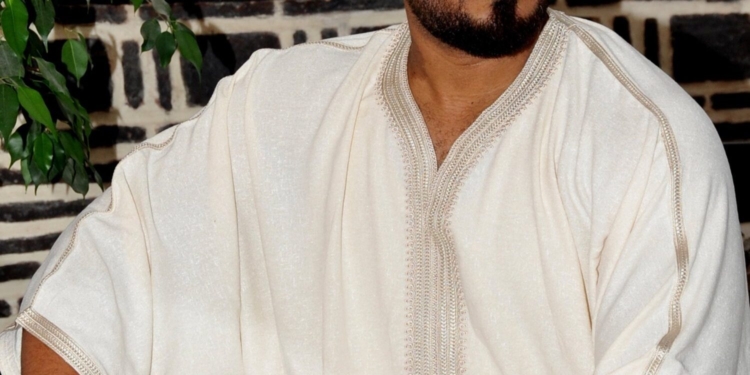 Moroccan Thobe: The Traditional and Fashionable Dress of Morocco moroccopreneur.com moroccopreneur