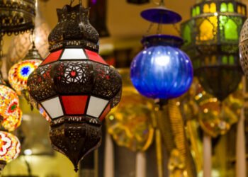 Unique Moroccan Style Lamps to Brighten Your Home