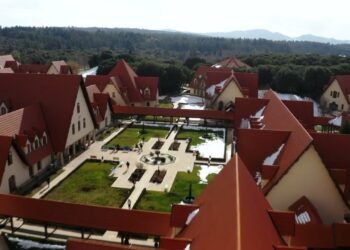 Al Akhawayn University